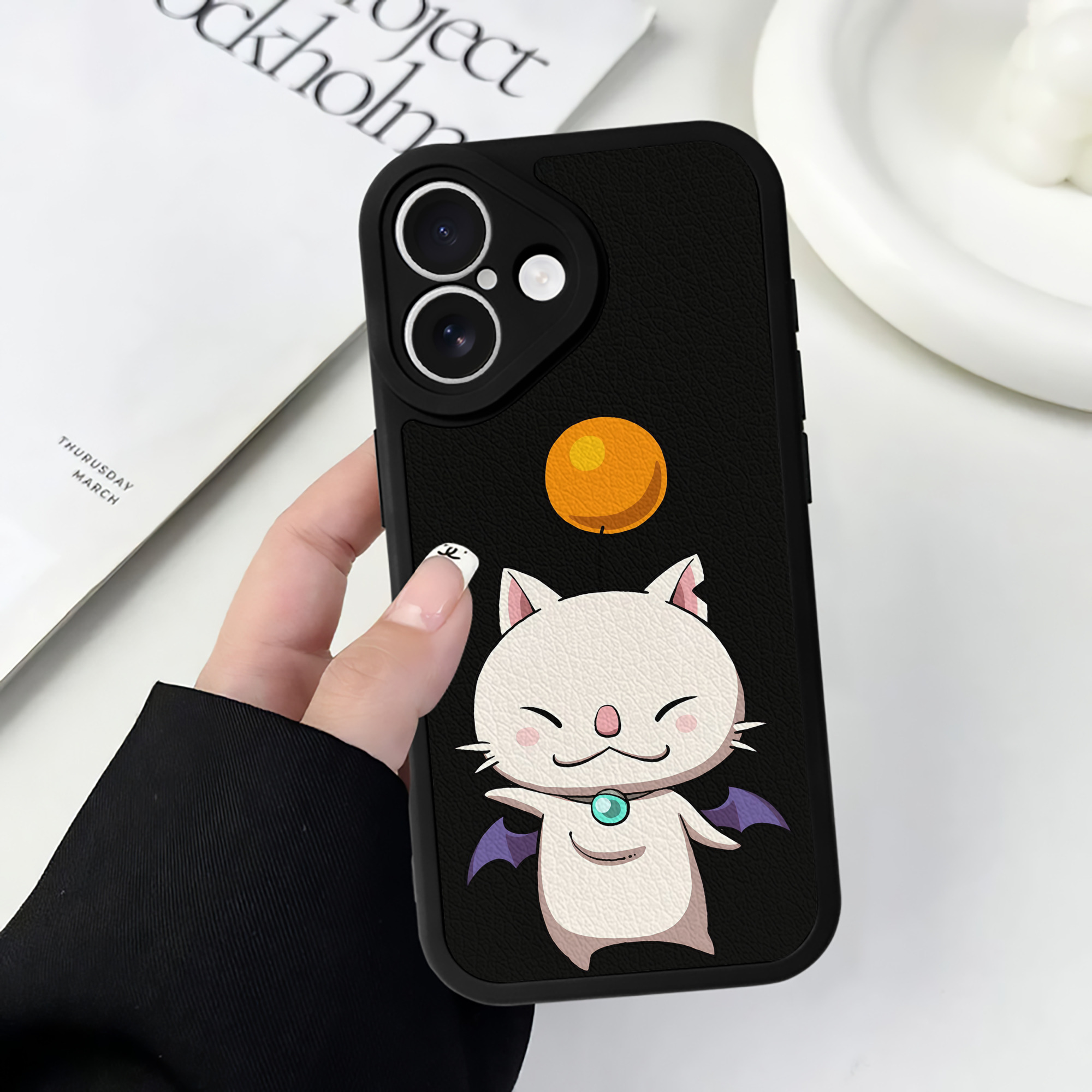（画像用） 妖怪ウォッチ Yo-kai Watch 【iPhone 16シリーズ対応】シリコンスマホケース（レザー調） 材質：シリコン